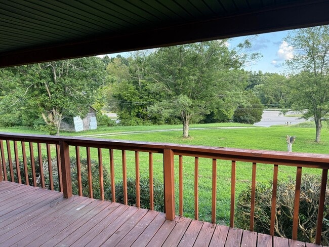 Foto del edificio - Move-In Ready 3/2 Home With Modern Upgrades & Country Charm