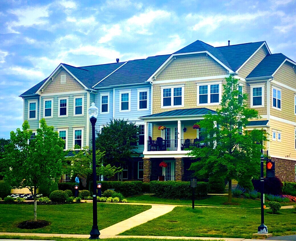 Primary Photo - 115 Anthem Ave