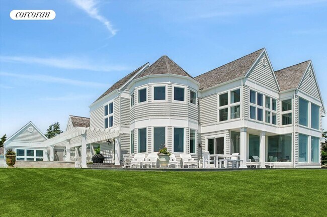 Foto del edificio - 390 Old Montauk Hwy