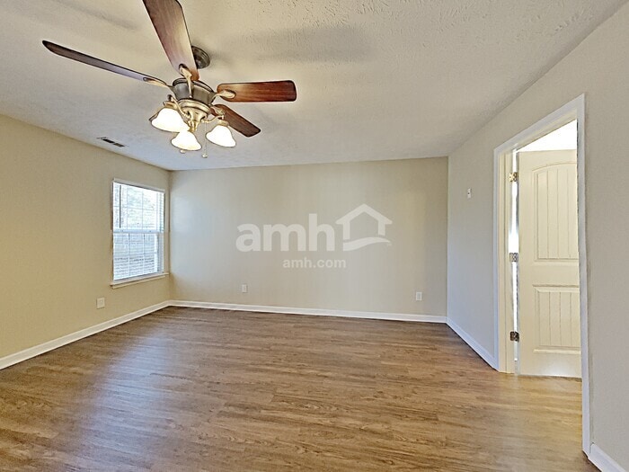 Primary Photo - 508 Keel Ct