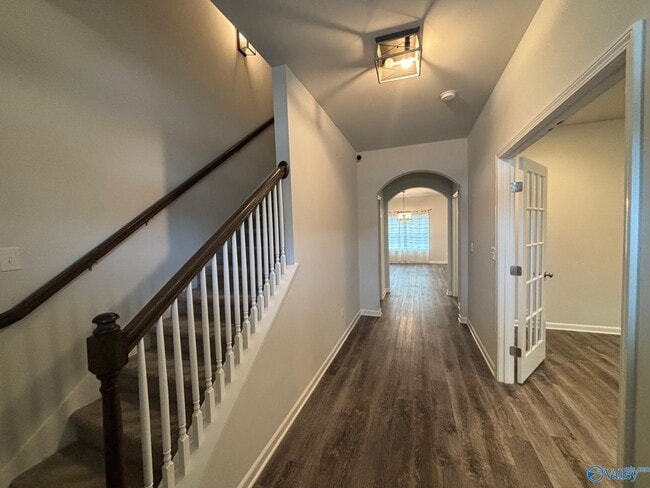 Building Photo - 212 Oracle Cir