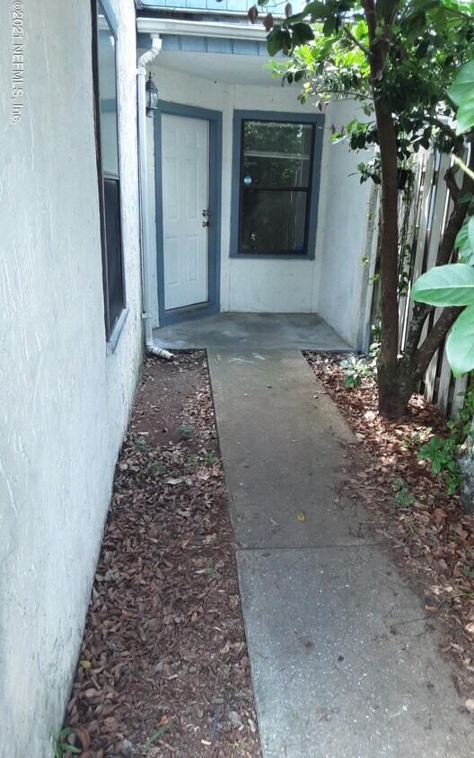 744 Trekker St, Jacksonville, FL 32216 House for Rent in Jacksonville
