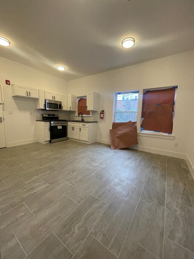 Unit 102 - 664 Ocean Ave