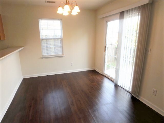 Foto del edificio - 1168 Amber Pines Dr