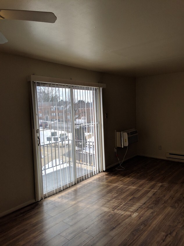 215 N Everhart Ave, West Chester, PA 19380 Apartments in West Chester