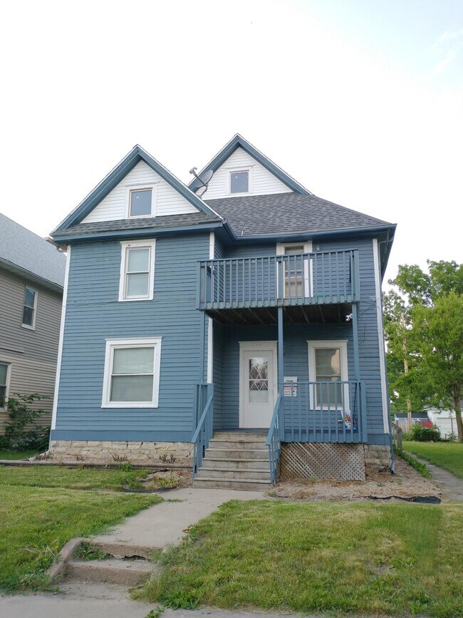Building Photo - 1508 Bever Ave SE