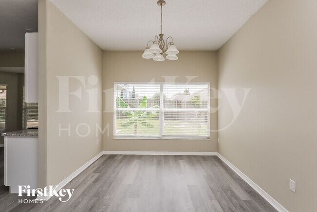 Building Photo - 1204 Franford Dr