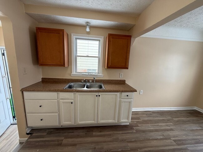 Foto del edificio - Garfield Heighrs 3 Bed Single water Included