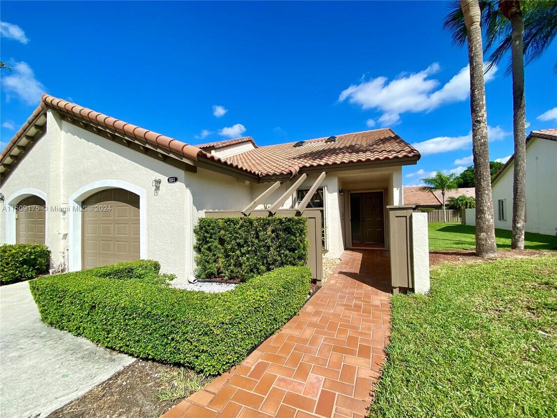 11377 SW 85th Ln Unit 11377, Miami, FL 33173 Condo for Rent in Miami