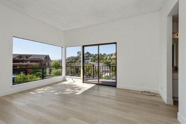 Building Photo - 15 Linda Vista Ave