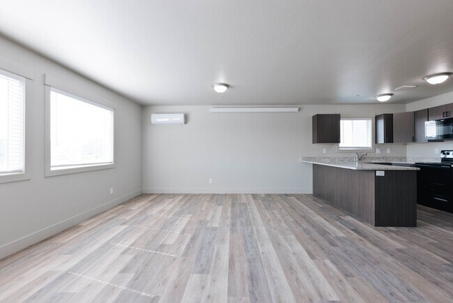 Foto del edificio - 5961 N Silver Fox Rd