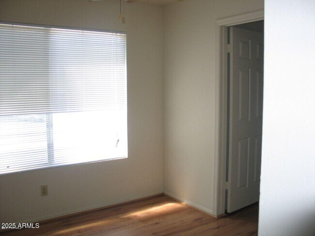 Foto del edificio - 4846 W Northern Ave