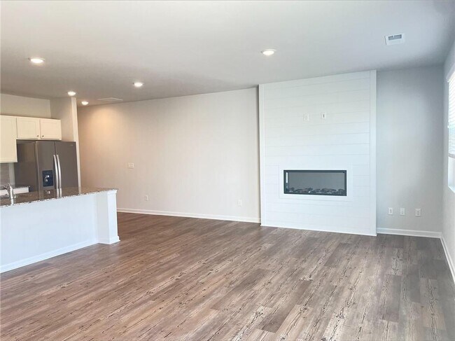 Building Photo - 139 Founders Dr