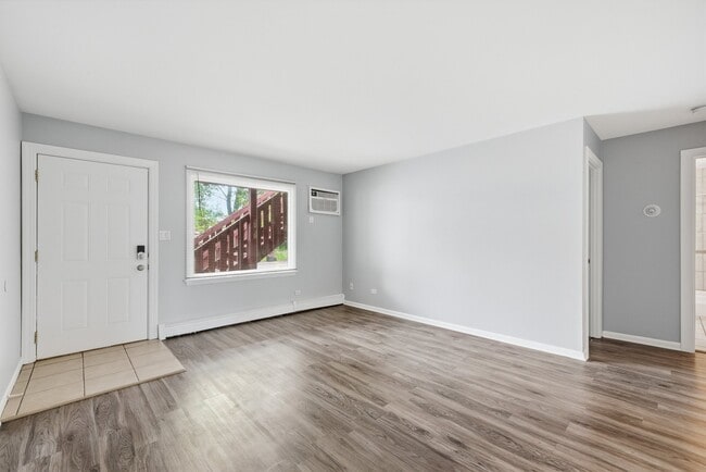 Building Photo - 431 Filweber Ct