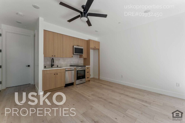 Foto del edificio - "Charming 1-Bedroom Unit in Sacramento's H...