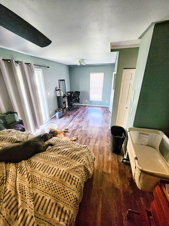 IMG_2200 - 203 S Main St