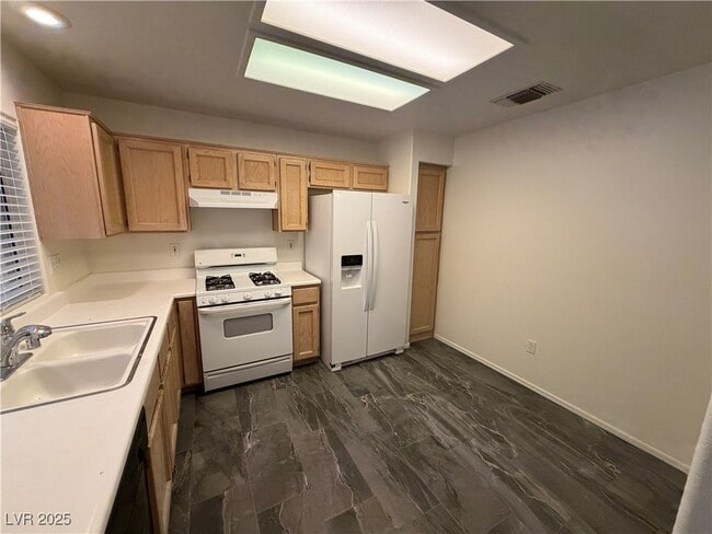 Foto del edificio - 2309 Hallston St