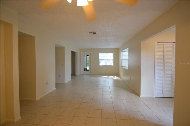 Foto del edificio - 11616 Baywood Meadows Dr