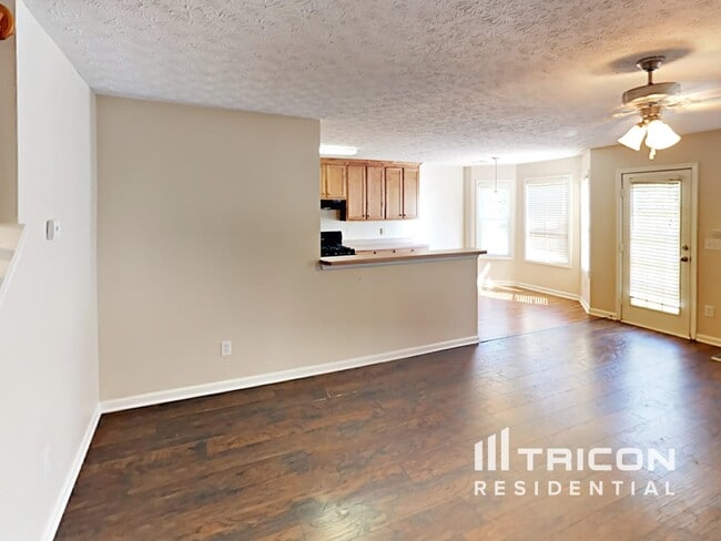 Foto del edificio - 440 Spring Lake Terrace