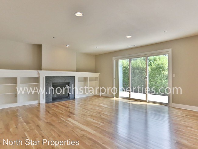 Foto del edificio - 4 br, 3 bath House - 4848 Lower Drive