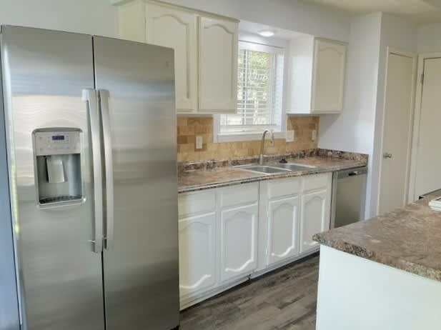 Building Photo - 2835 Pilgrims Point Dr