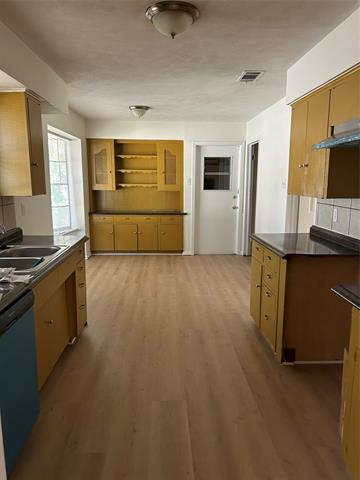 Foto del edificio - 102 W Woodbury Dr