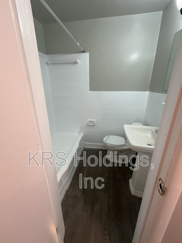 Building Photo - 5423 Remuda Dr