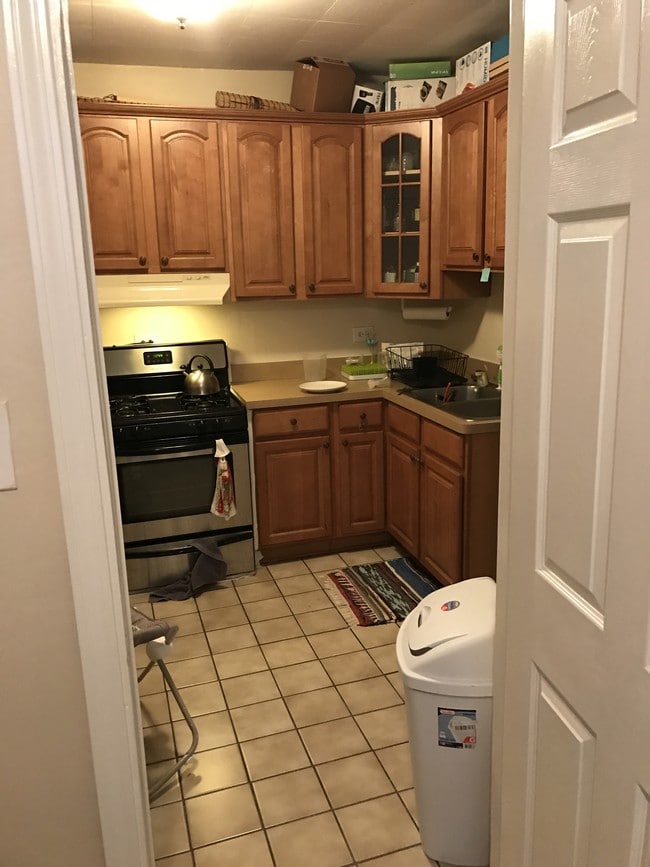 Interior Photo - 2523 N Fairfield Ave