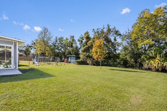 Foto del edificio - 114 Lassere Cir