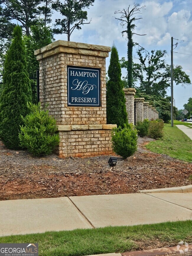 Building Photo - 190 Hampton Cir
