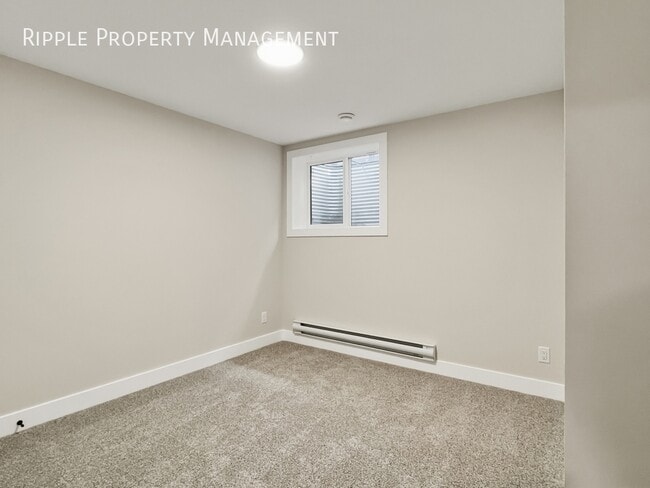 Photo du bâtiment - Brand New Spacious 1-Bed Basement Suite | 3 Months Free Internet | Pets Fri