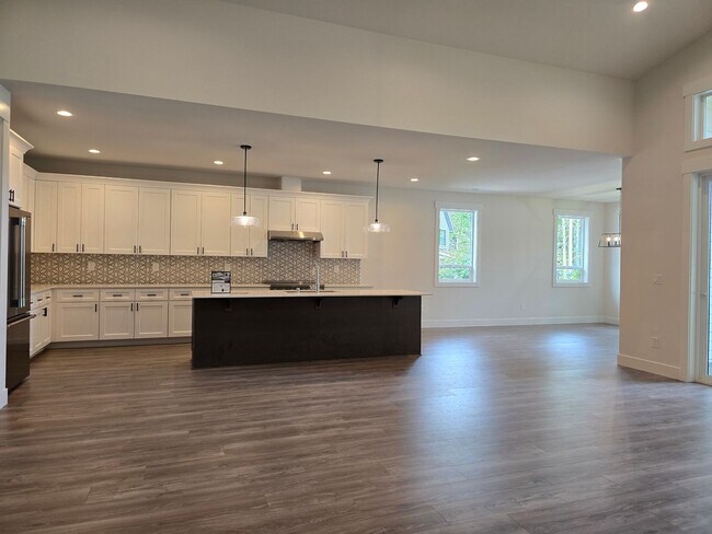 Building Photo - New Construction, 3 Bedroom Edgewood Rambler