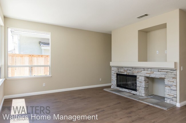 Foto del edificio - 4 br, 3 bath House - 7313 Park Village Rd