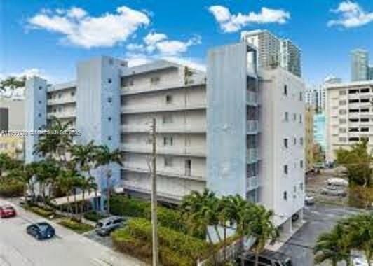 Building Photo - 677 NE 24th St Building Photo - 677 NE 24th St