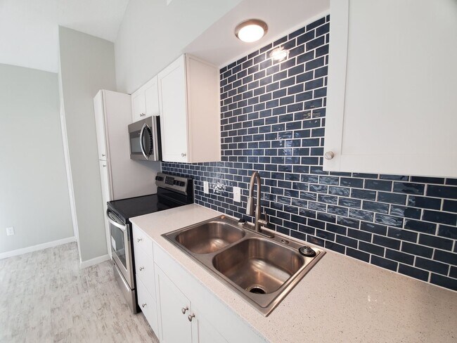 Building Photo - 5417 Lagoon Way