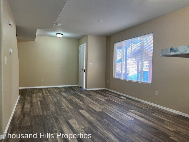 Foto del edificio - 3 br, 3 bath House - 7878 Antelope Valley ...