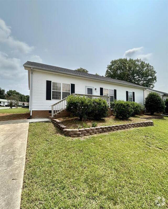 Forest Creek Apartments under 2,000 Salisbury, NC 1 Rentals