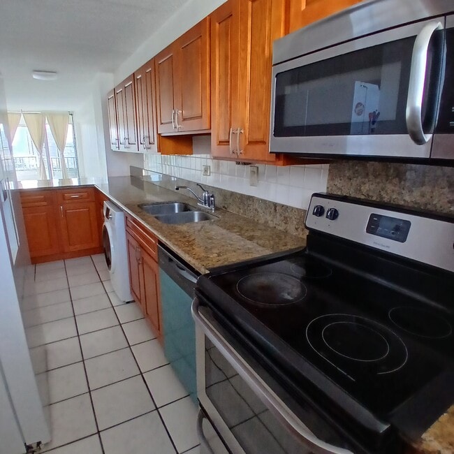 Photo - 410 Magellan Ave Townhome