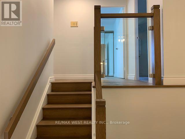 Building Photo - 288 Mill Rd
