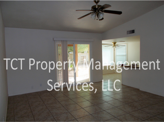Building Photo - Great Tempe Home w/ Large backyard!