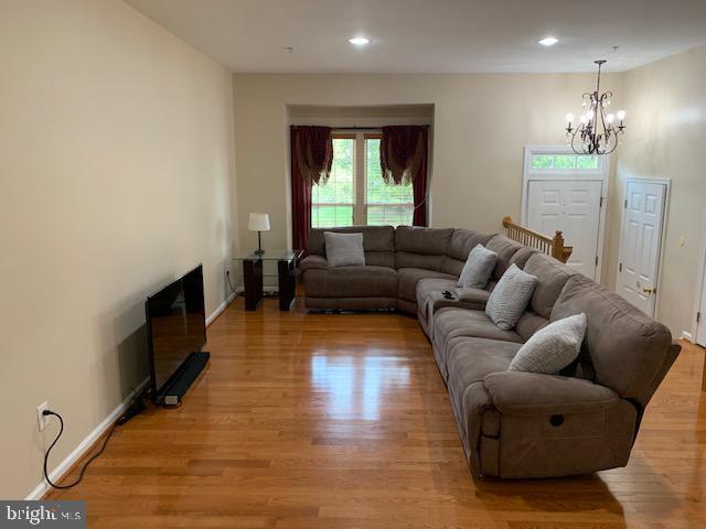 Foto del edificio - 9501 Durness Ln