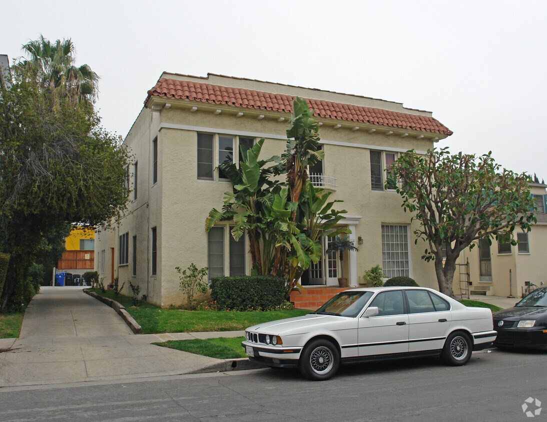Building Photo - 630 N Spaulding Ave