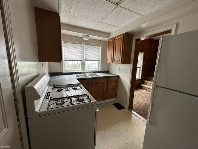 Foto del edificio - 2 br, 1 bath Duplex - 611 Oak St