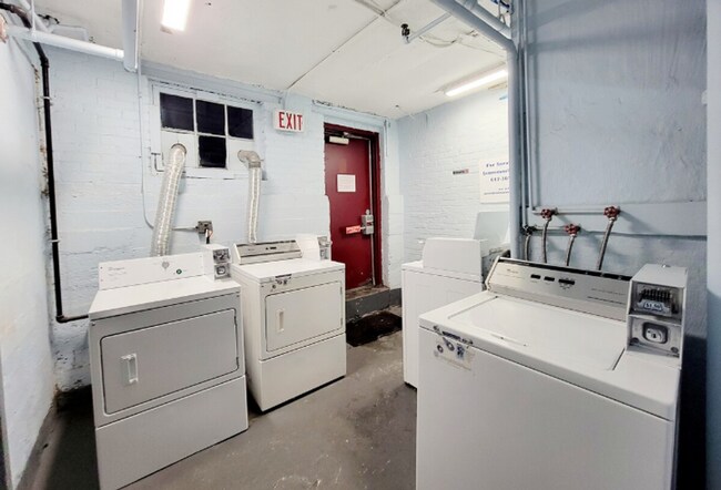 Foto del edificio - One bed on MBTA GL-B @ Packard's Corner