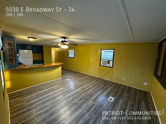 Building Photo - 5030 E Broadway St