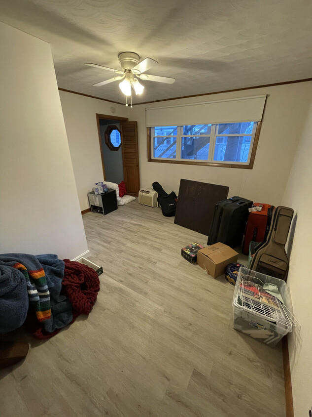 Foto principal - 161 Otis St