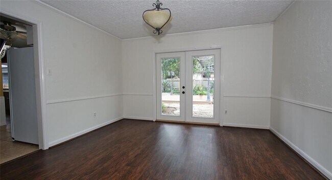 Foto del edificio - 2119 Rolling Meadows Dr