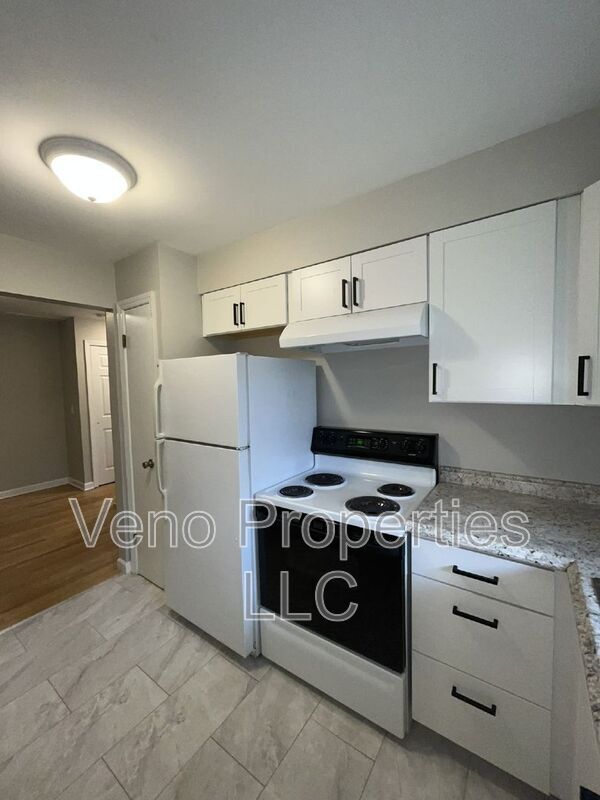 Foto del edificio - 9/11/13 Village Dr.