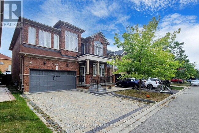 Photo du bâtiment - 41 Amaranth Crescent