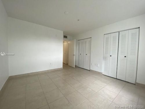 Foto del edificio - 4350 NW 107th Ave